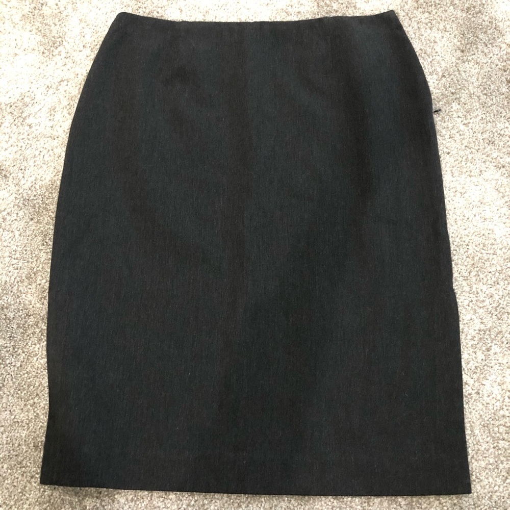 Aritzia Talula Babaton gray charcoal pencil skirt